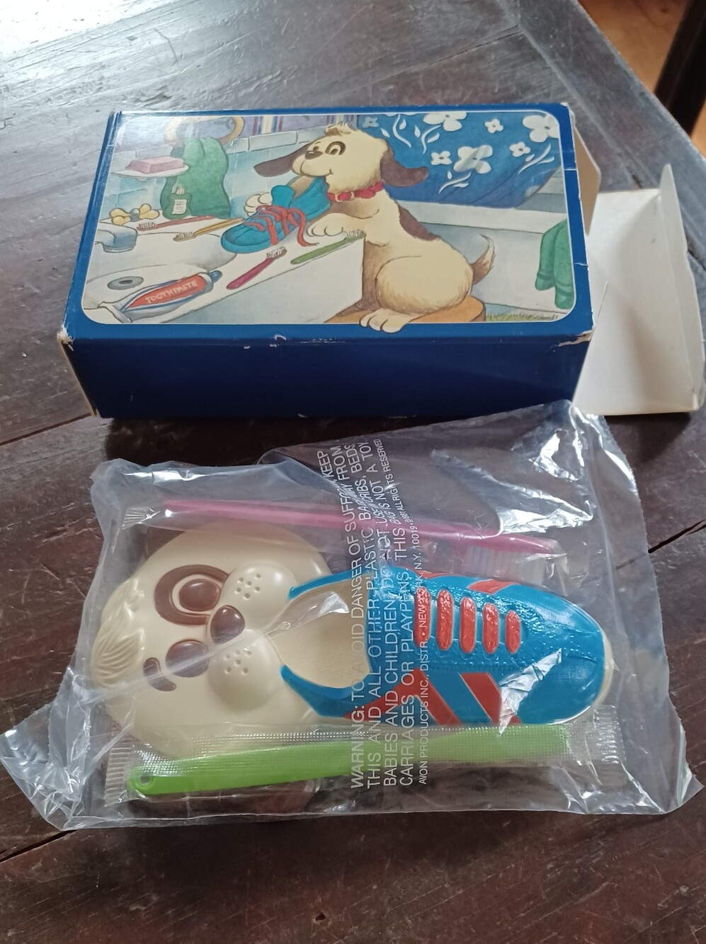 NIB Vintage 80s Avon Playful Pups complete unopened toothbrush holder set